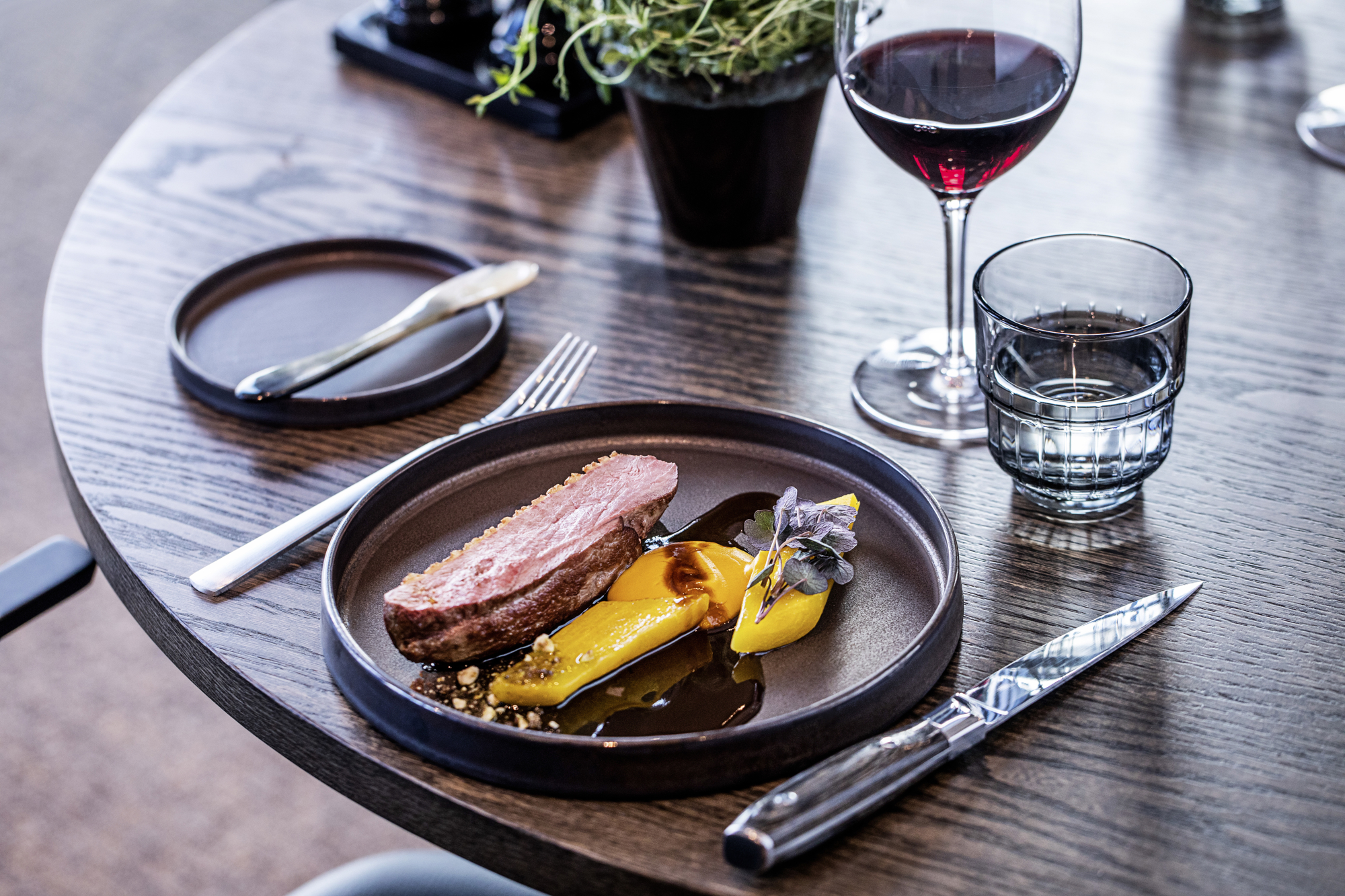 11431014 11431024 1 Comwell Portside